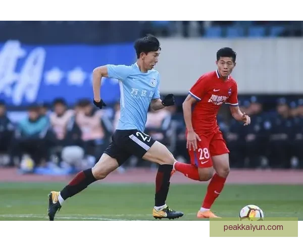 中超赛季成绩分析：各队表现稳健，排名之争愈发激烈