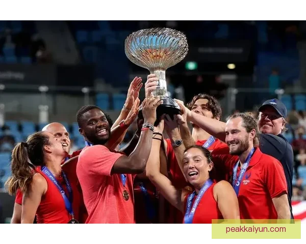 里奥在本赛季中的表现稳健，持续引领球队冲击冠军。